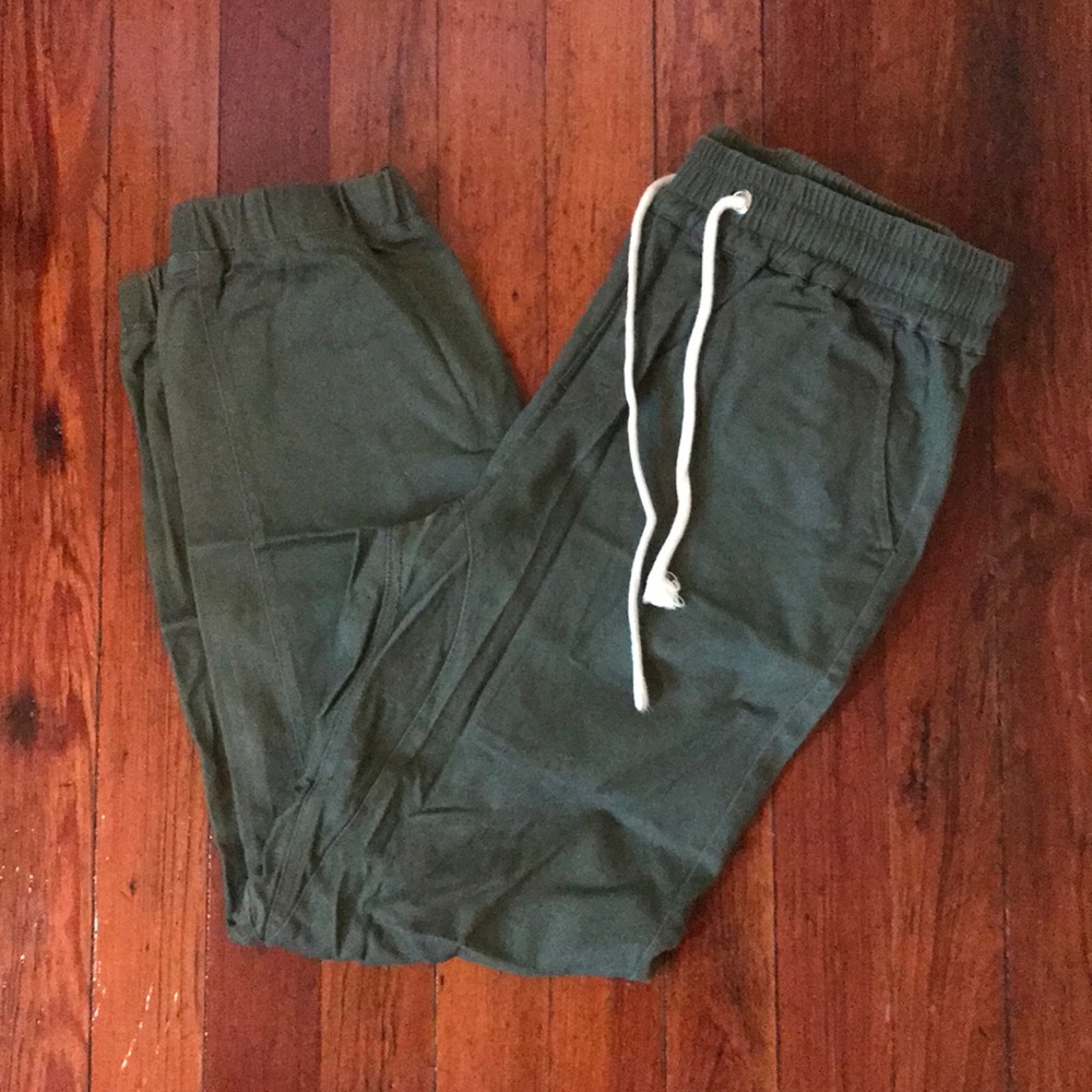 Men’s jogger pants